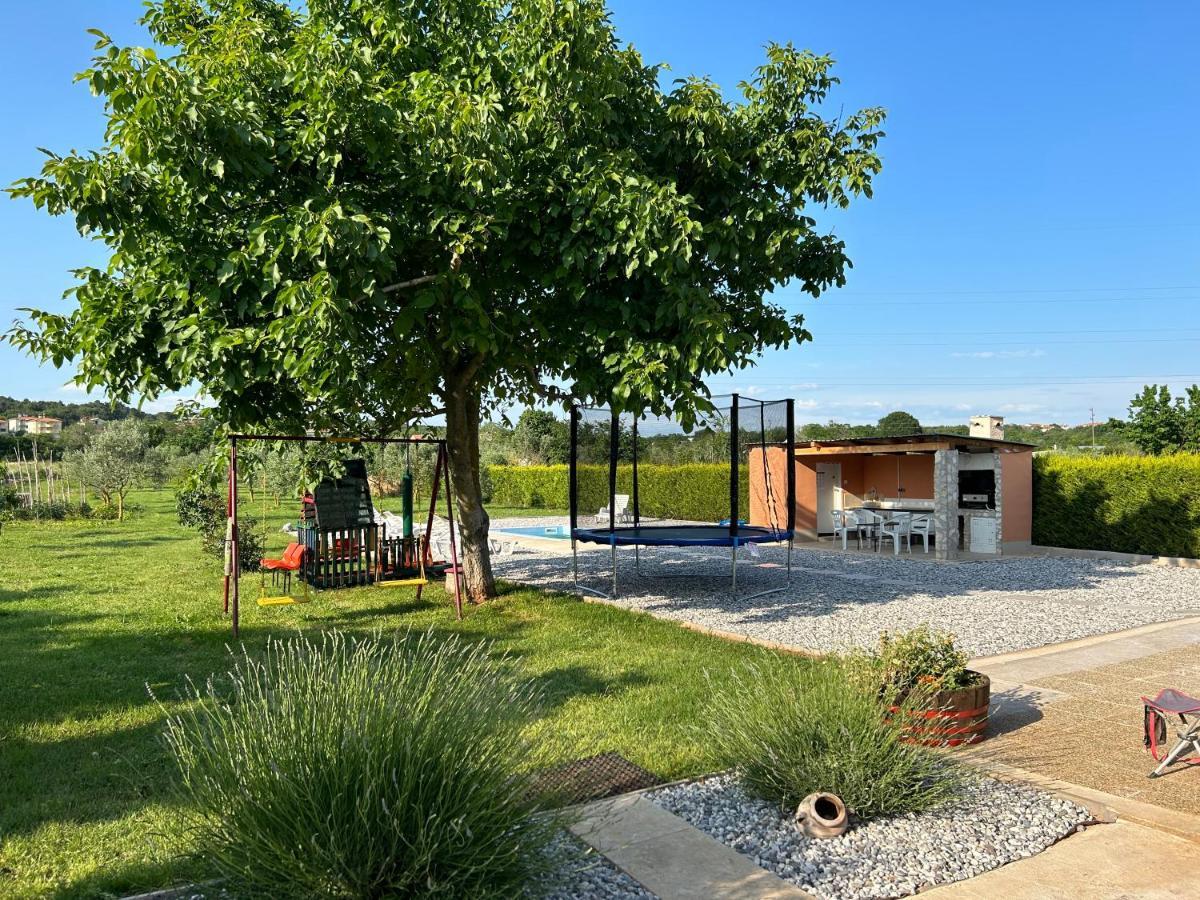 Dora House With Wifi And Outdoor Swimming Pool Villa Pula Exterior photo