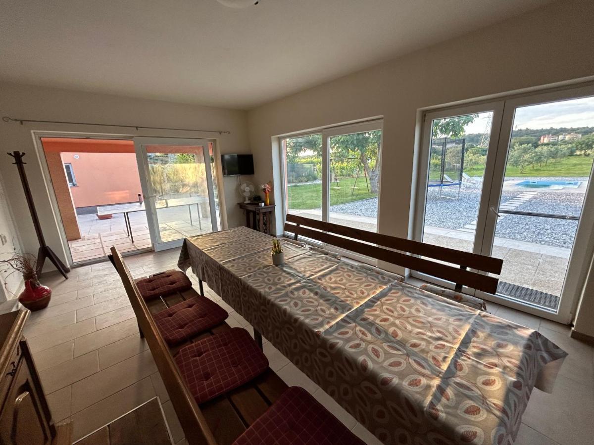 Dora House With Wifi And Outdoor Swimming Pool Villa Pula Exterior photo